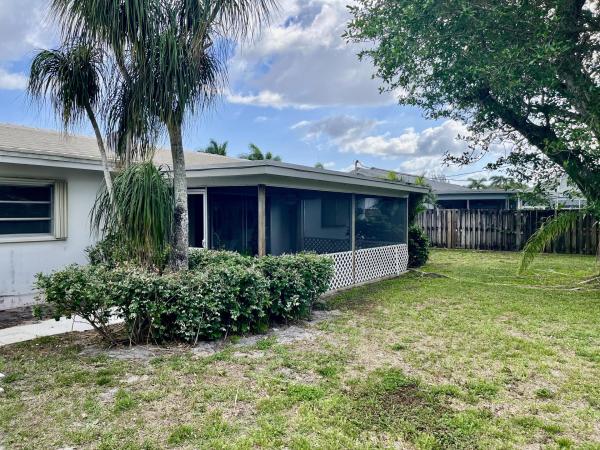 Paradise Palms, 1990 Park Pl, Boca Raton, Florida 33486, image 2