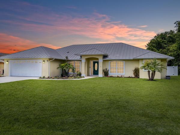 Holiday Pines, 5306 Echo Pines Cir, Fort Pierce, Florida 34951, image 1