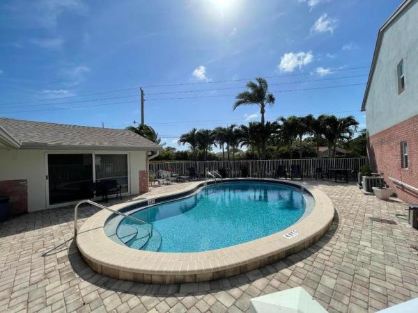 Squire Hill, 2031 S Seacrest Blvd #D, Boynton Beach, Florida 33435, image 2