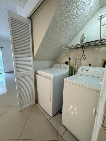 Banyan Oakridge, 4904 SW 31st Ter, Dania Beach, Florida 33312, image 1