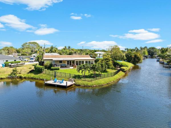 Chapel Hill, 825 Canal Dr, Boynton Beach, Florida 33435, image 1