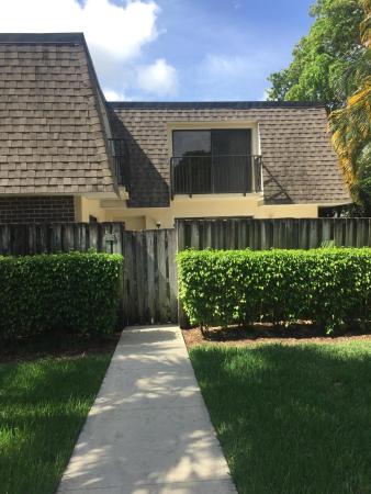 Delray Oaks West, 2911 SW 22nd Cir #37c, Delray Beach, Florida 33445, image 1
