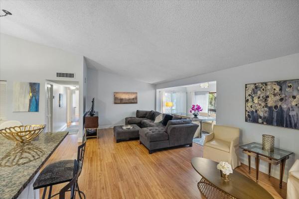 Dunbar Woods, 1102 Duncan Cir #202, Palm Beach Gardens, Florida 33418, image 2