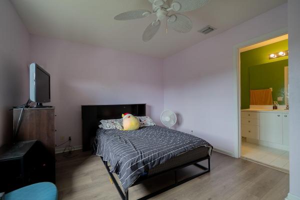 Lyman Village, 446 W Bloxham St, Lantana, Florida 33462, image 1