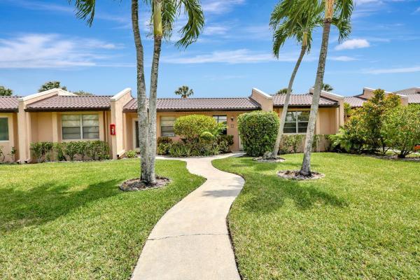 Golden Lakes Village, 178 Lake Meryl Dr, West Palm Beach, Florida 33411, image 1