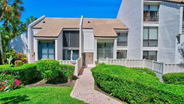 Bridgewood Townhouses At Boca West Country Club, 2906 Bridgewood Dr, Boca Raton, Florida 33434, image 1