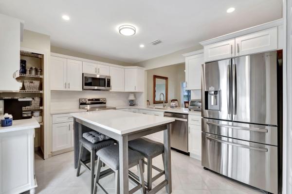 The Landings At Aberdeen, 5579 Parkwalk Cir E, Boynton Beach, Florida 33472, image 1