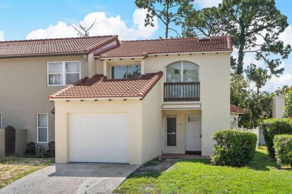 Casa Nella Foresta Of Wellington, 810 Via Toscana, Wellington, Florida 33414, image 1
