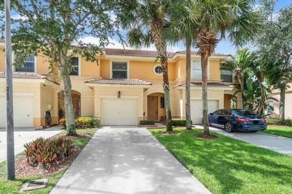 Seminole Lakes, 381 River Bluff Ln, Royal Palm Beach, Florida 33411, image 1