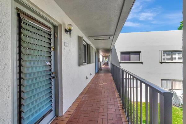 Pembridge At Lakes Of Delray, 15450 Pembridge Ave #187, Delray Beach, Florida 33484, image 1