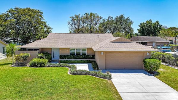 Eastwood Of Wellington, 11656 Pintail Dr, Wellington, Florida 33414, image 1