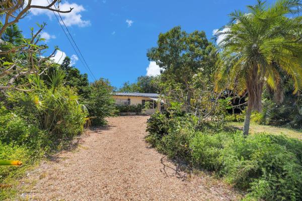 Lawn Lake, 1176 W Shore Dr, West Palm Beach, Florida 33406, image 1