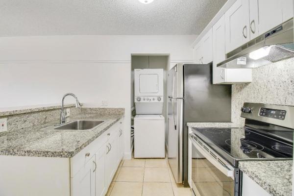 Palm-Aire Gardens, 4581 W Mcnab Rd #12, Pompano Beach, Florida 33069, image 1