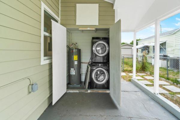 Mackle Park, 826 High St, West Palm Beach, Florida 33405, image 1