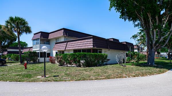 Greenway Village South, 12005 Poinciana Blvd #108, Royal Palm Beach, Florida 33411, image 1