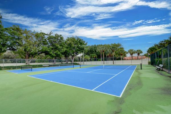 Fairmont Place, 4803 Boxwood Cir, Boynton Beach, Florida 33436, image 2