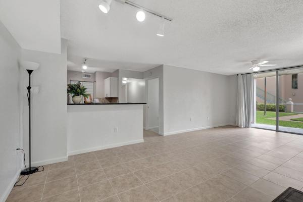 St Andrews At Boynton Beach, 7832 Sonoma Springs Cir #108, Lake Worth Beach, Florida 33463, image 1