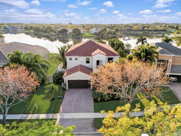 Waburton Village, 2228 Sloane Pl, Wellington, Florida 33414, image 1