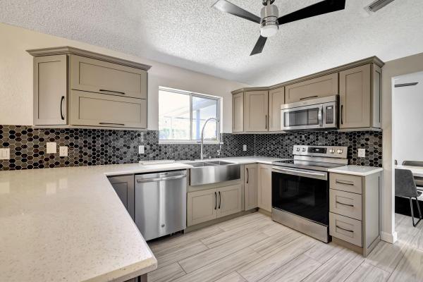 Sandhill Crossing, 1889 SE Gaskins Cir, Port St. Lucie, Florida 34952, image 1