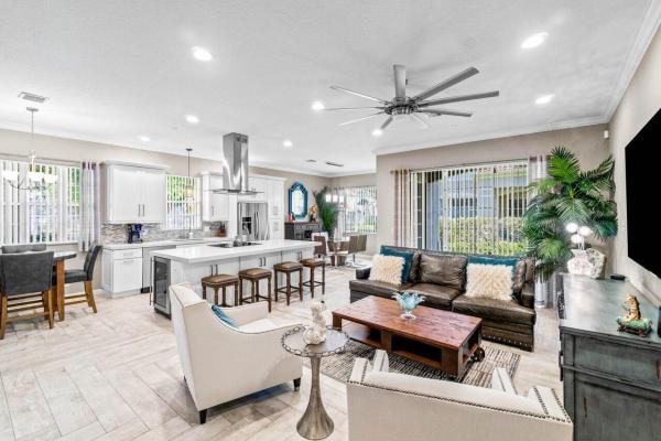Carriage Pointe Townhomes, 128 Lancaster Rd, Boynton Beach, Florida 33426, image 1