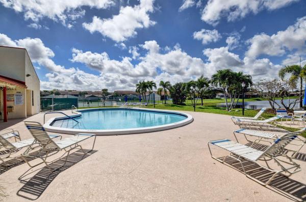 Mirror Lakes, 5032 Minto Rd, Boynton Beach, Florida 33472, image 1