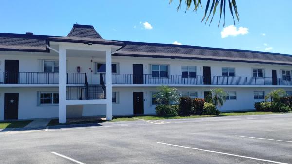 Royal Point Manor West, 3111 Gardens East Dr #23, Palm Beach Gardens, Florida 33410, image 1
