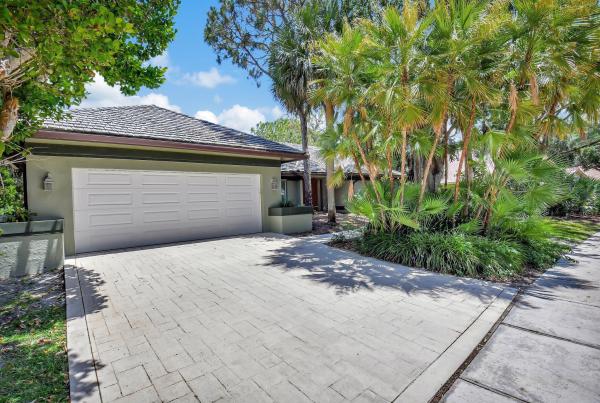 Woodfield Hunt Club, 4418 Woodfield Blvd, Boca Raton, Florida 33434, image 1