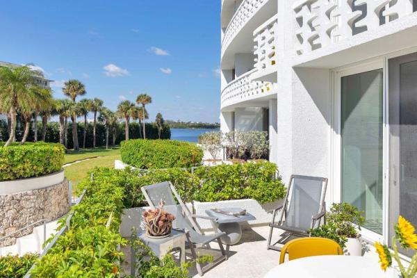 Regency Of Palm Beach, 2760 S Ocean Blvd #111, Palm Beach, Florida 33480, image 2