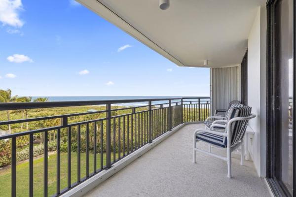 The Barclay Beach Club, 2800 N Highway A1a #502, Fort Pierce, Florida 34949, image 1