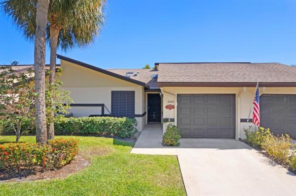 Ridgepointe Woods Villas, 21 Ridgepointe Dr #D, Boynton Beach, Florida 33435, image 1