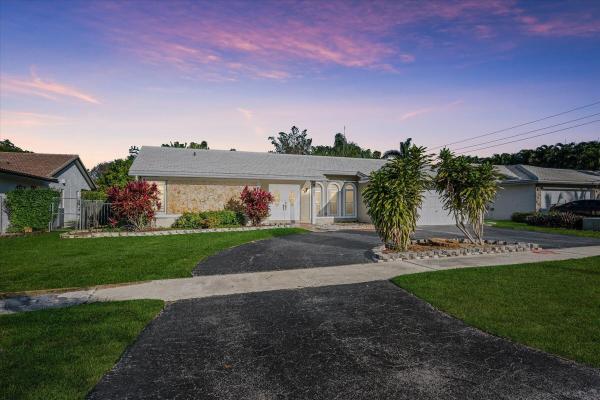 Royal Springs South, 7603 Sunflower Dr, Margate, Florida 33063, image 1