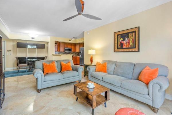 The Courtyards In CityPlace, 720 S S Sapodilla Ave Ave, West Palm Beach, Florida 33401, image 1