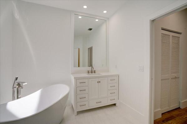 Cambridge At Wycliffe, 4518 Carlton Golf Dr, Lake Worth, Florida 33449, image 3