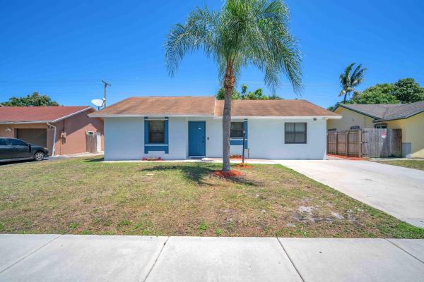 Lemar Gardens, 4540 NE 1st Ave, Deerfield Beach, Florida 33064, image 1