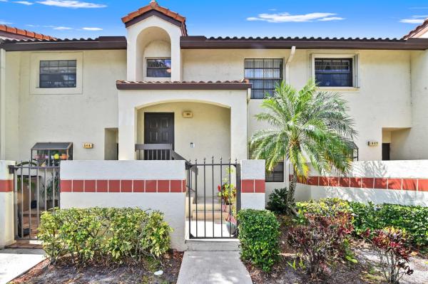 Republic Square, 510 Republic Ct, Deerfield Beach, Florida 33442, image 1
