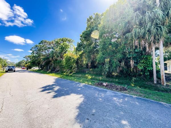 Indian River Estates, Tbd Bamboo Dr, Fort Pierce, Florida 34982, image 2