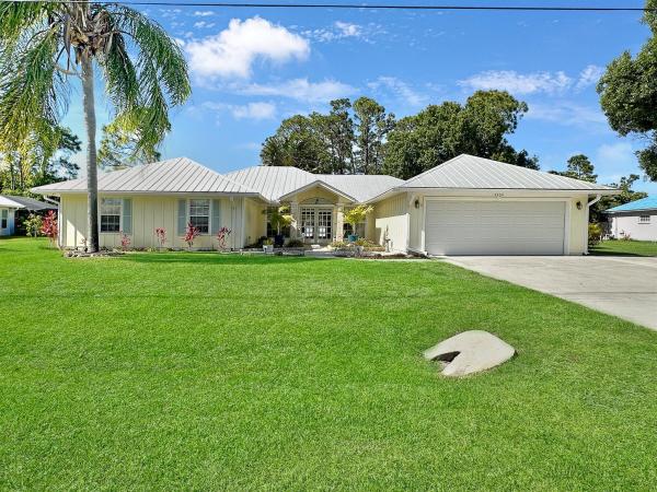 Holiday Pines, 4504 Redwood Dr, Fort Pierce, Florida 34951, image 1