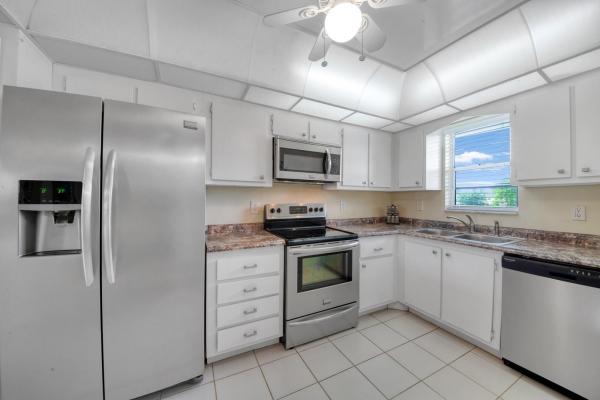 The Palms Of Deer Creek, 2430 Deer Creek Country Club Blvd #208-2, Deerfield Beach, Florida 33442, image 2