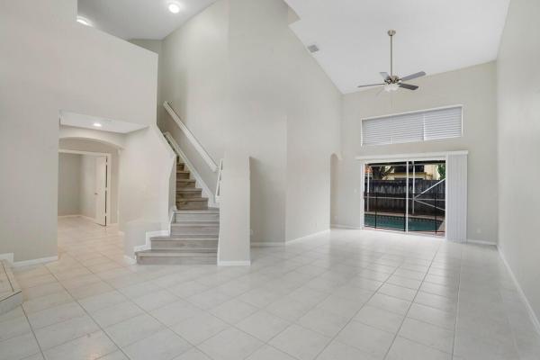 Spinnaker Bay At Lake Charleston, 7292 Nautica Way, Lake Worth, Florida 33467, image 2