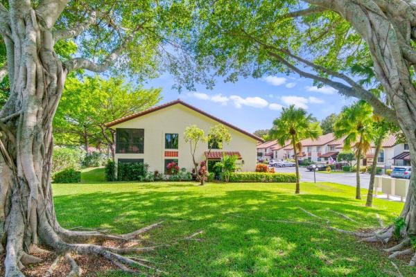 Palm Chase, 10662 Ocean Palm Way #201, Boynton Beach, Florida 33437, image 1