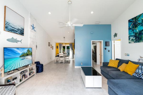 Candlewood, 3839 Candlewood Ct, Boca Raton, Florida 33487, image 1