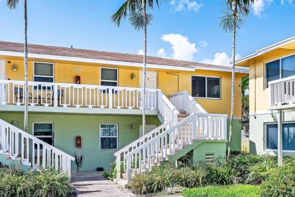 Dell Park, 242 NE 12th St, Delray Beach, Florida 33444, image 1