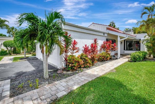 Villas Of Monterey At Indian Spring, 5636 Ainsley Ct, Boynton Beach, Florida 33437, image 1