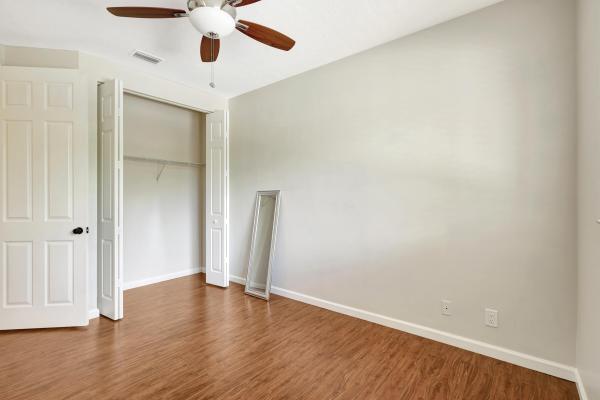 Coventry Townhomes, 4384 Berkshire Wharf Dr, Lake Worth, Florida 33461, image 2