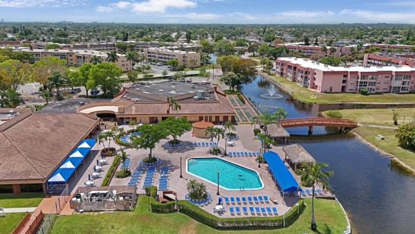 Sunrise Lakes 3, 9281 Sunrise Lakes Blvd #210, Sunrise, Florida 33322, image 1