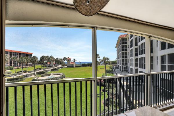 San Remo, 2871 N Ocean Blvd #D216, Boca Raton, Florida 33431, image 2