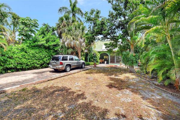 Dell Park, 113 NE 11th St, Delray Beach, Florida 33444, image 1