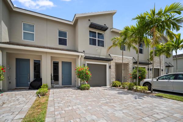 Town Commons, 8585 Via Mar Rosso, Lake Worth Beach, Florida 33467, image 1
