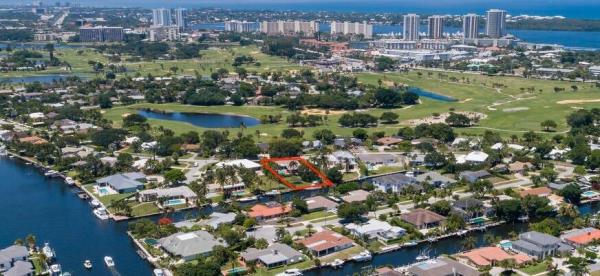 Golf Course, 835 Country Club Dr, North Palm Beach, Florida 33408, image 1