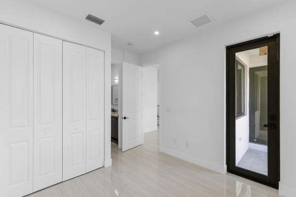 6997 NW 30th Ter, Fort Lauderdale, Florida 33309, image 2